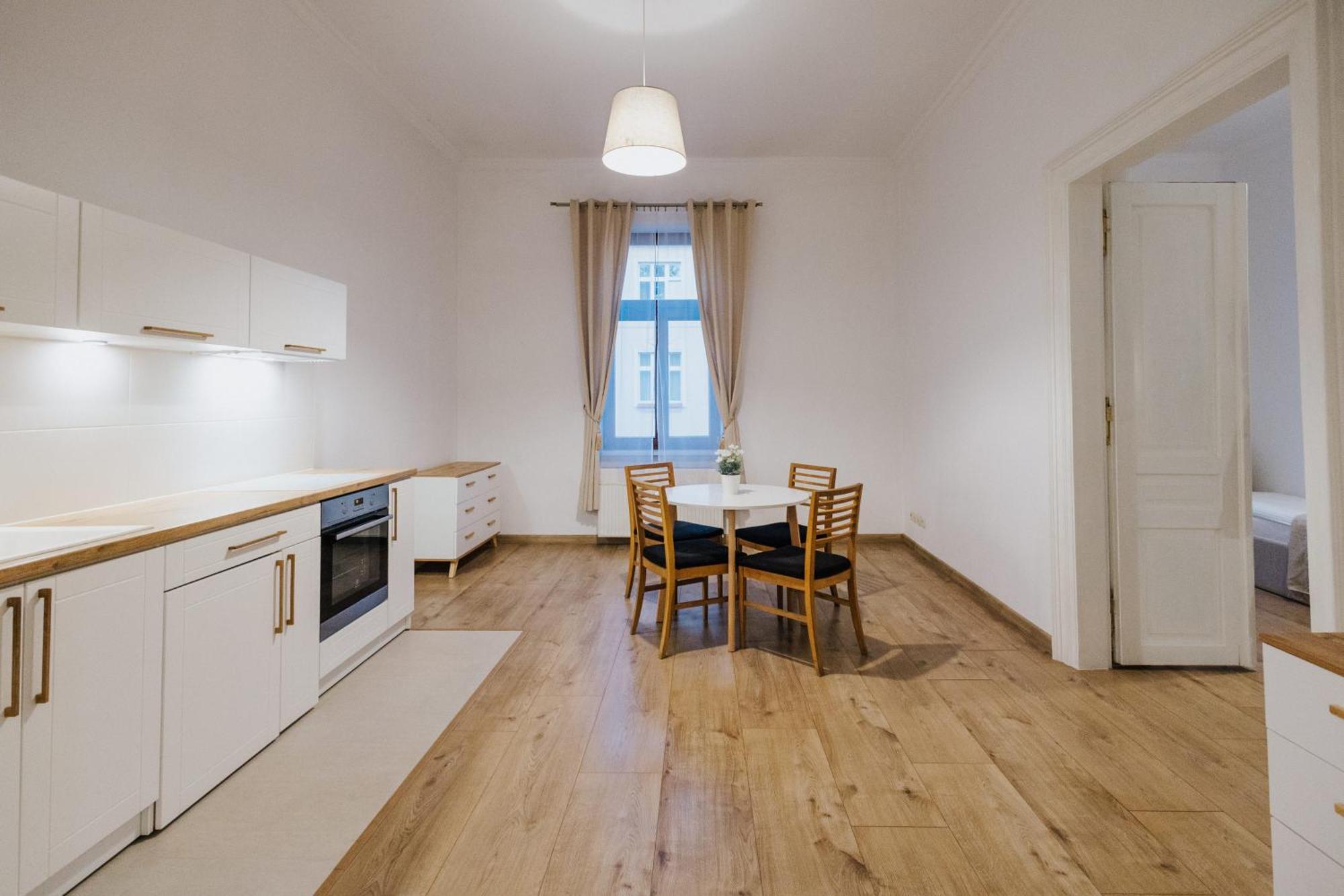 Atticus Apartments Krasków Εξωτερικό φωτογραφία