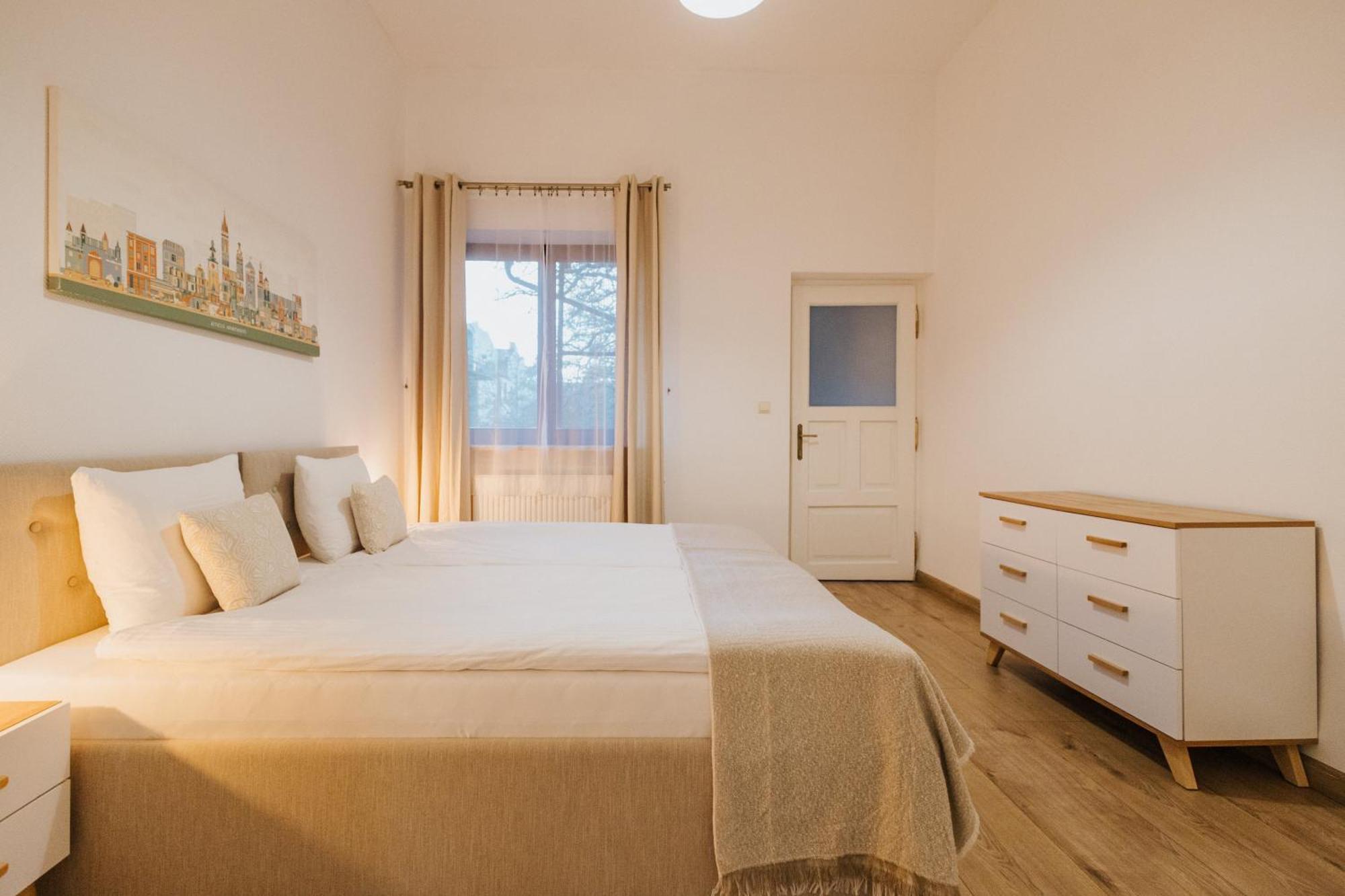 Atticus Apartments Krasków Εξωτερικό φωτογραφία