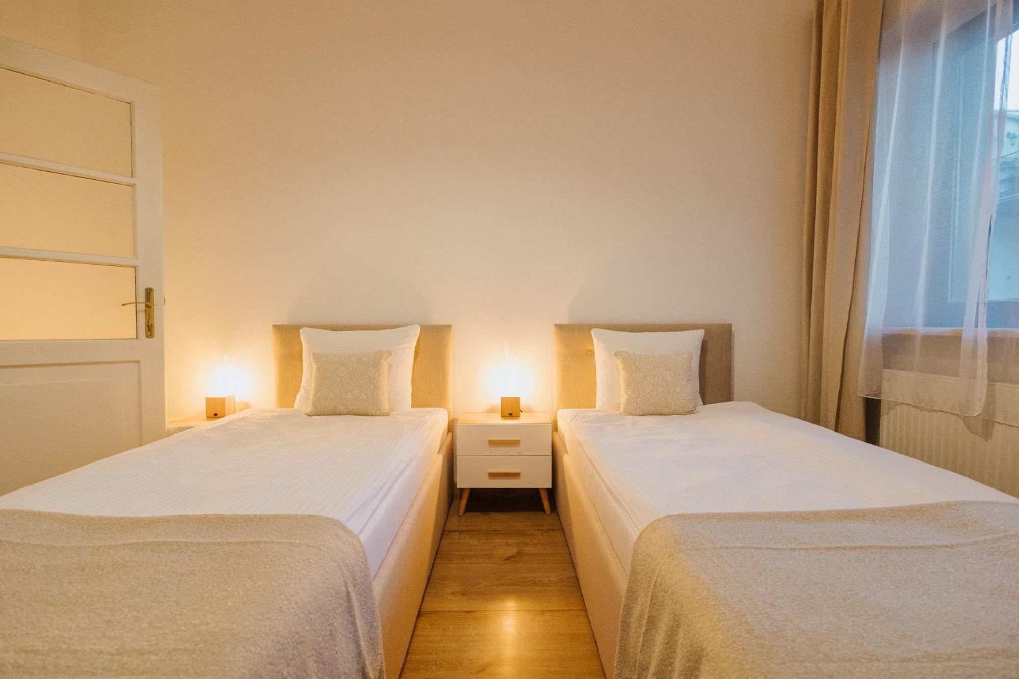 Atticus Apartments Krasków Εξωτερικό φωτογραφία