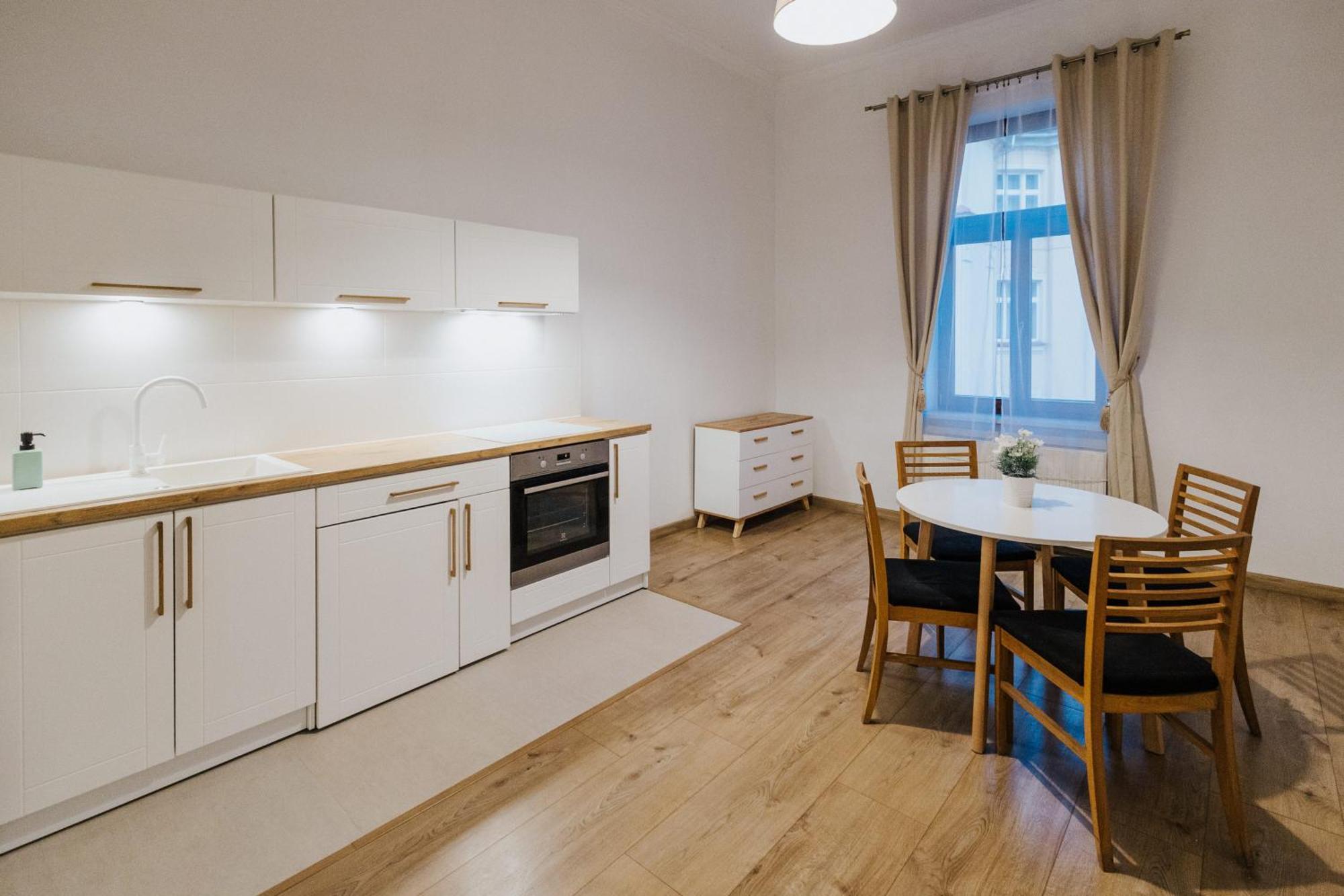 Atticus Apartments Krasków Εξωτερικό φωτογραφία