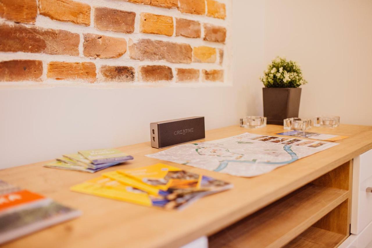 Atticus Apartments Krasków Εξωτερικό φωτογραφία
