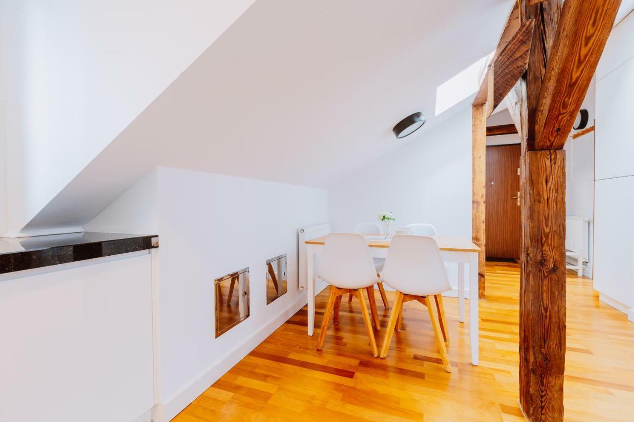 Atticus Apartments Krasków Εξωτερικό φωτογραφία