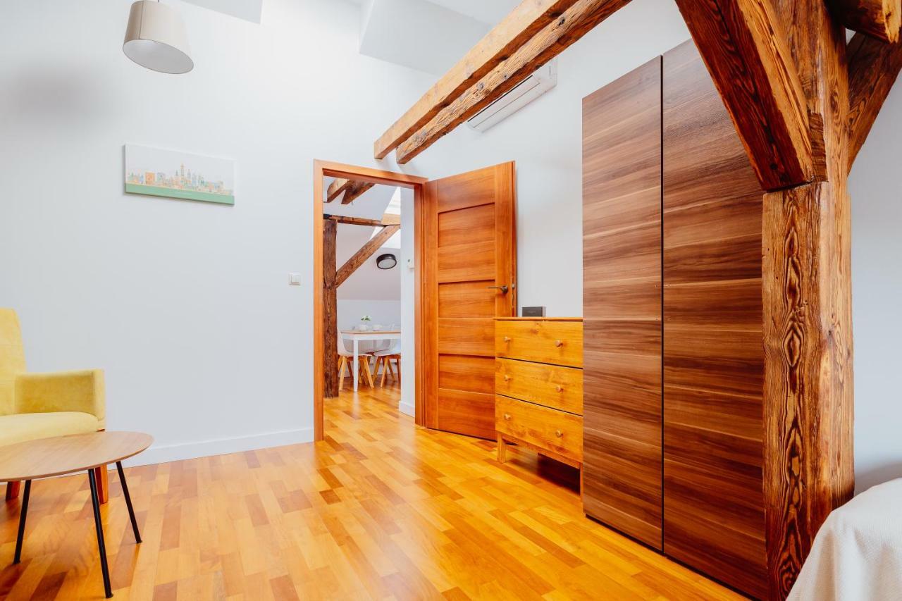 Atticus Apartments Krasków Εξωτερικό φωτογραφία